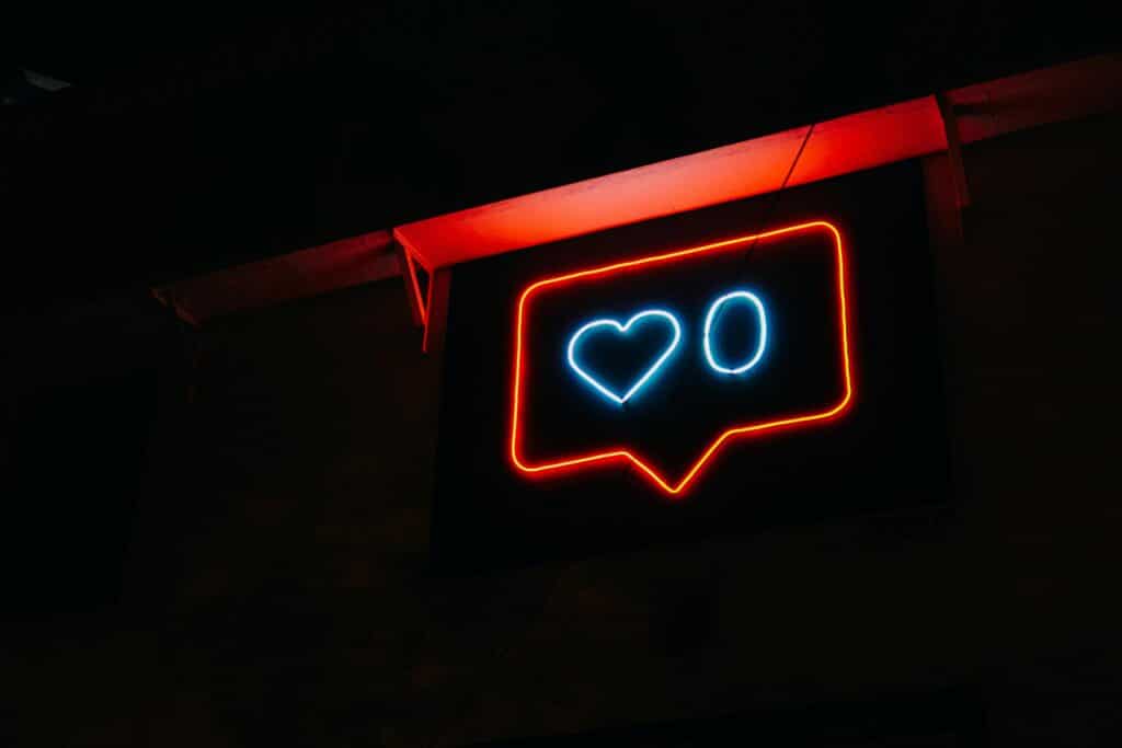 social media icon with heart